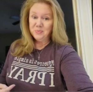 Meet your Posher, Debbie